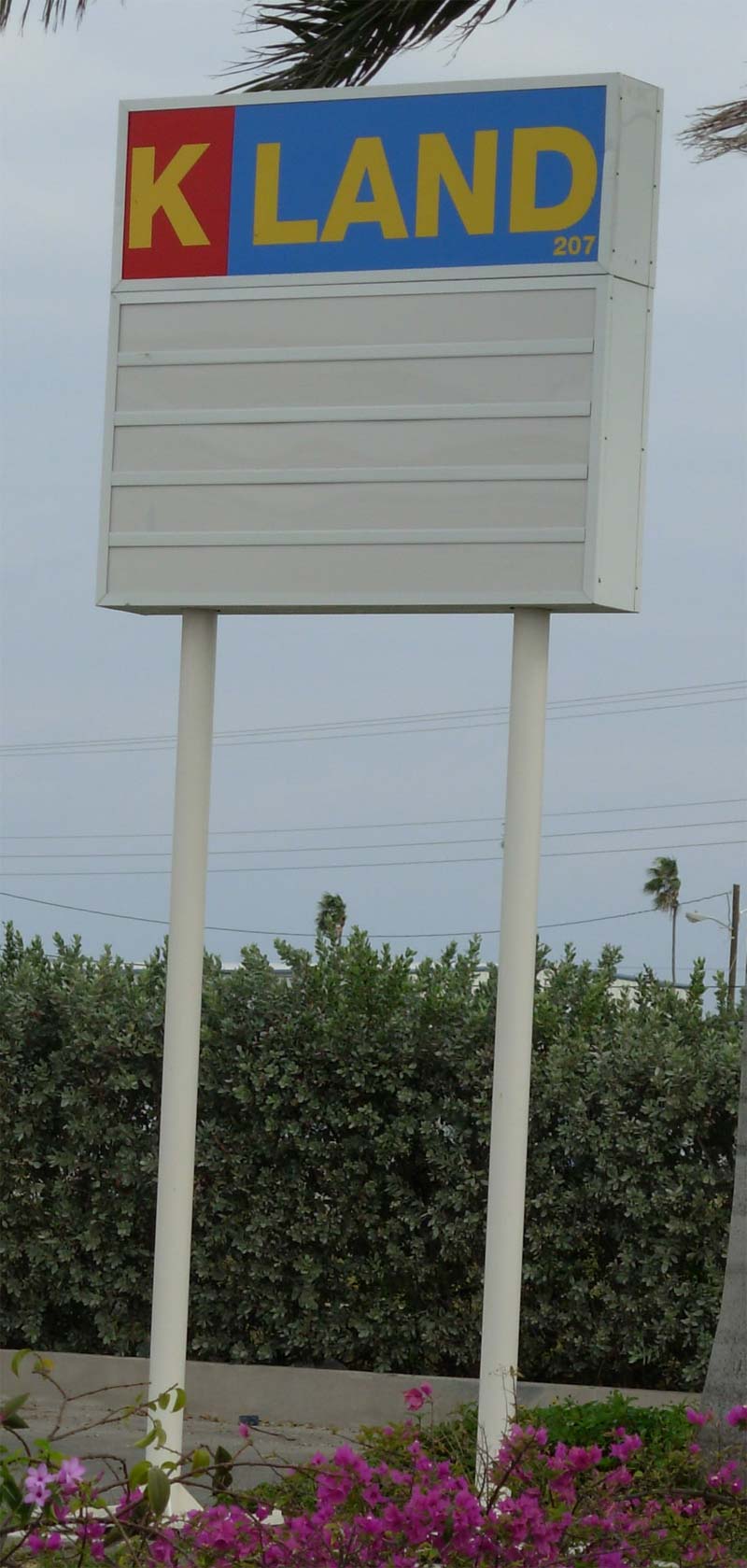 pylons signs