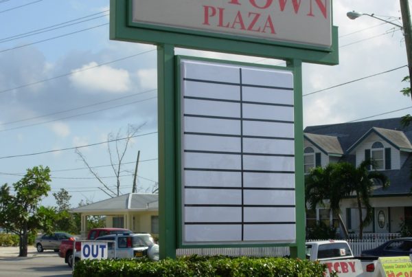 Pylon signs